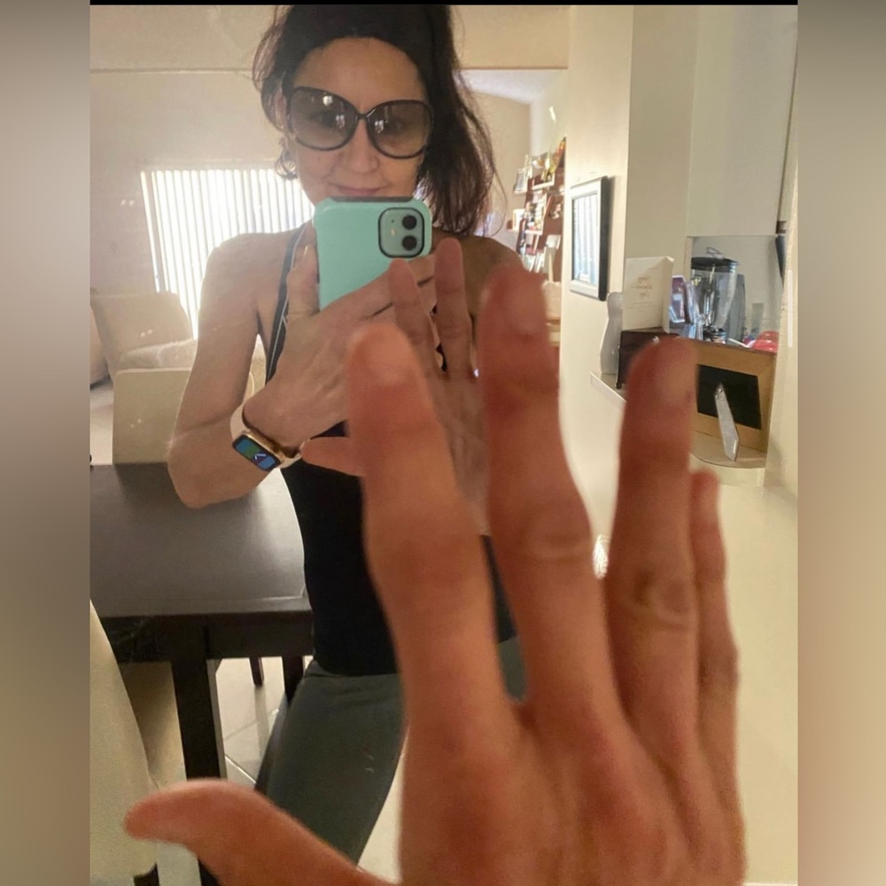 HI QUEENS !! πππ I'M LIVE!! PREMIUM CLEAR OUT!!!!! DON'T MISS THIS!!!! π₯ ITEMS - Picture 1 of 17